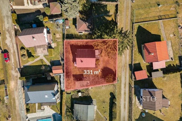 Prodej chaty 55 m² s pozemkem 331 m² + terasa 4 m²