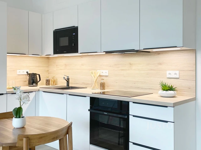 Prodej garsoniéry 33 m² + balkón 7 m²