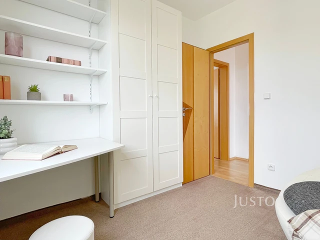 Prodej 4+kk 78 m² + balkón 2 m² + parkování