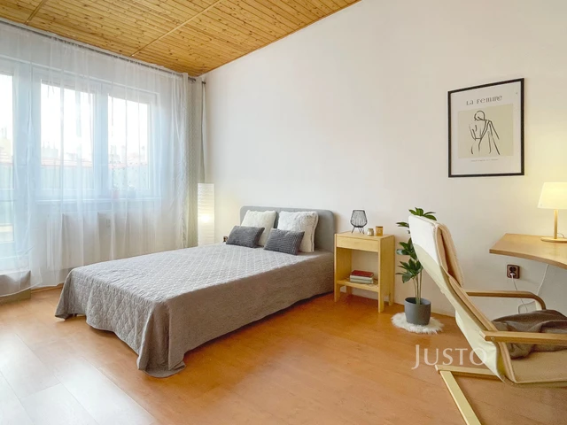 Prodej 4+1 72 m² + terasa 3 m² + lodžie 9 m²