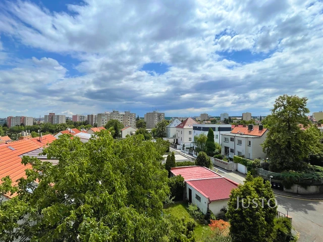 Prodej 4+1 72 m² + terasa 3 m² + lodžie 9 m²