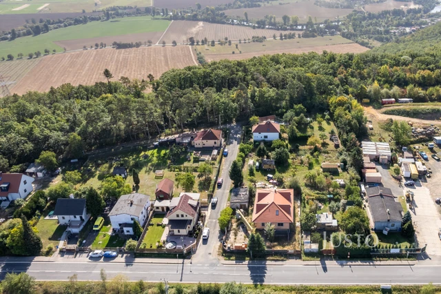 Prodej pozemku 1497 m²