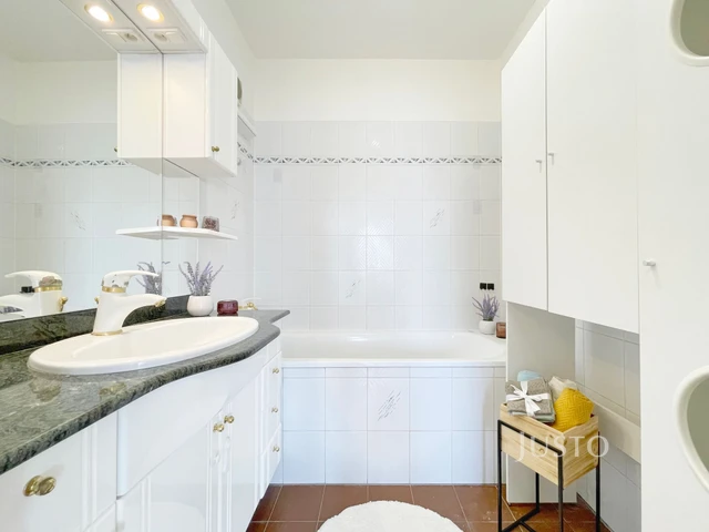 Prodej 4+1 73 m² + lodžie 7 m²