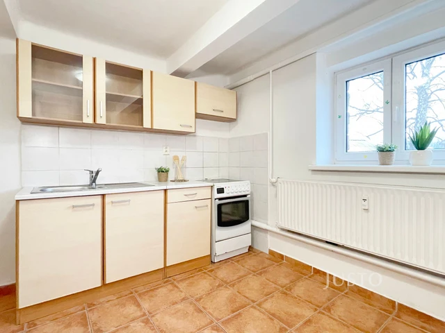 Prodej 2+1 55 m² + parkování