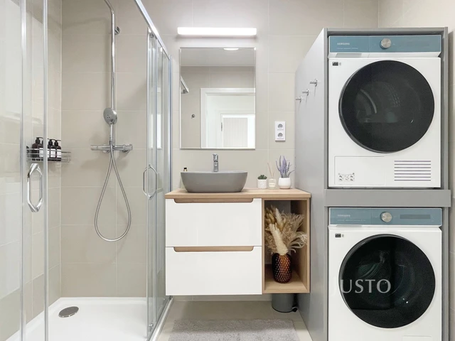 Prodej 2+kk 53 m² + zahrádka 19 m² + terasa 29 m² + parkování