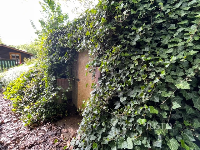 Prodej chaty 12 m² s pozemkem 400 m²