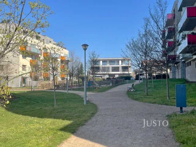 Prodej 3+kk 69 m² + balkón 6 m² + parkování