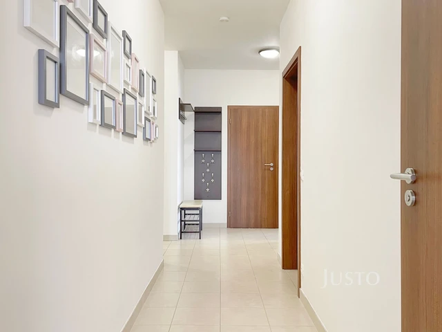 Prodej 3+kk 82 m² + lodžie 3 m² + balkón 3 m² + garáž