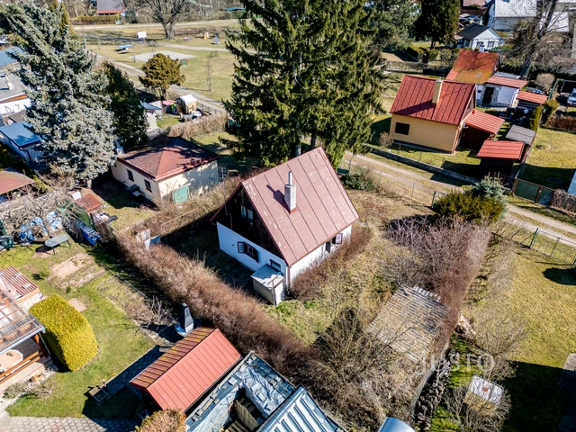 Prodej chaty 55 m² s pozemkem 331 m² + terasa 4 m²