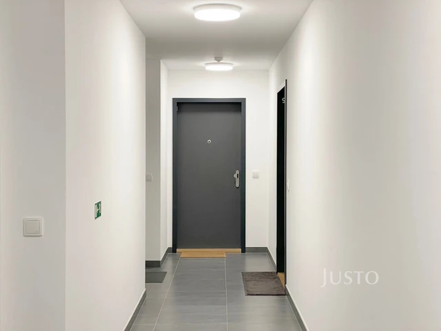 Prodej garsoniéry 33 m² + balkón 7 m²