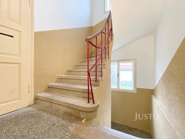 Prodej 2+1 55 m² + parkování