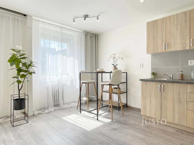 Prodej 2+kk 51 m² + lodžie 4 m²