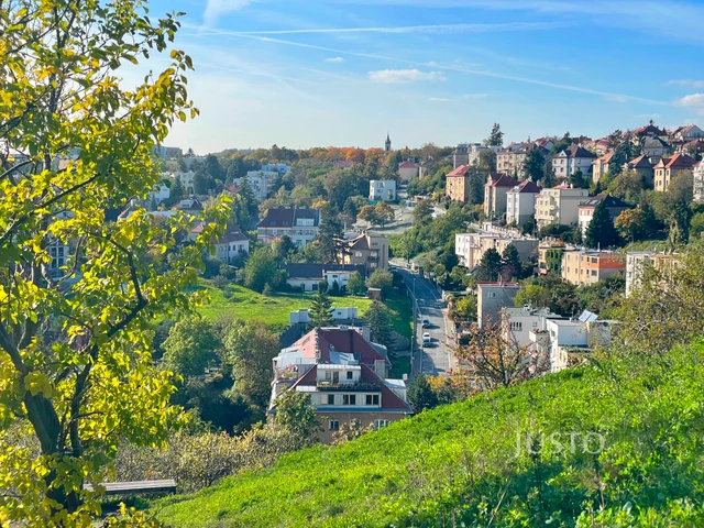 Prodej 2+1 54 m² + parkování