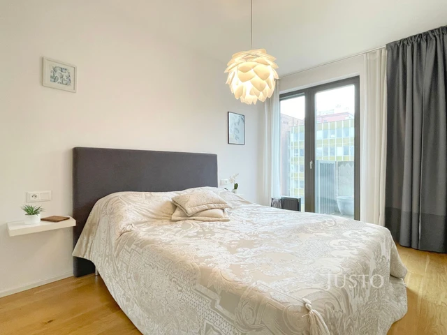 Prodej 2+kk 53 m² + parkování