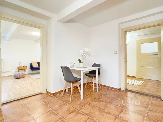 Prodej 2+1 55 m² + parkování