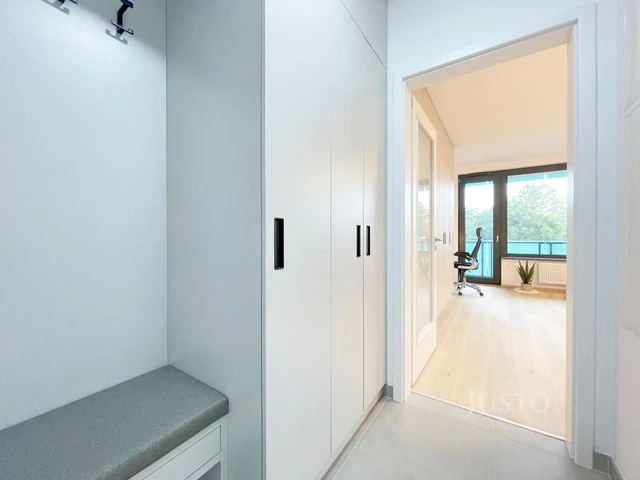 Prodej garsoniéry 33 m² + balkón 7 m²