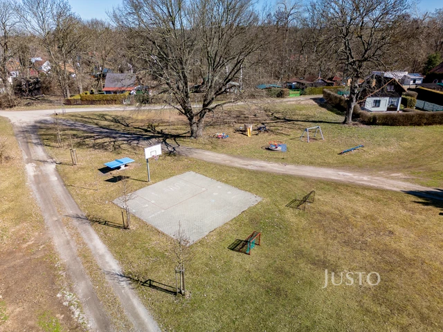 Prodej chaty 55 m² s pozemkem 331 m² + terasa 4 m²