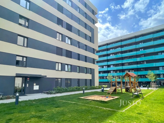 Prodej garsoniéry 33 m² + balkón 7 m²