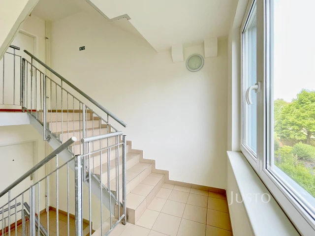 Prodej 4+kk 78 m² + balkón 2 m² + parkování