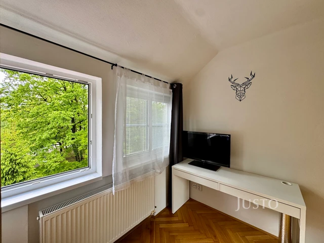 Pronájem 2+1 45 m² + parkování