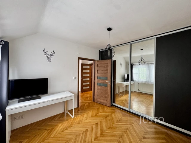 Pronájem 2+1 45 m² + parkování