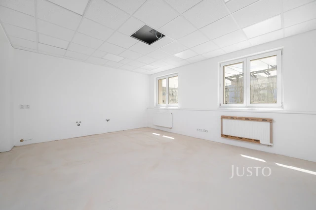 Pronájem kanceláří 30 m²