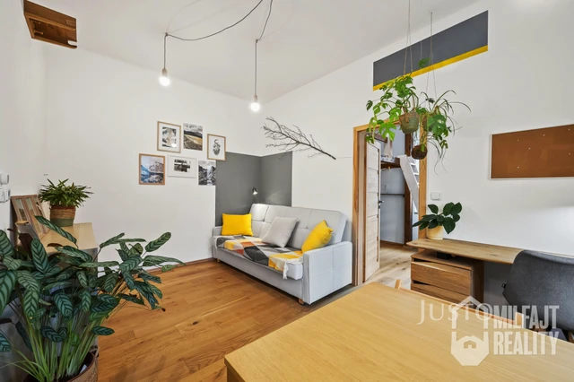 Prodej 2+1 33 m²