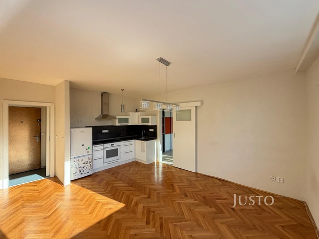Pronájem 2+kk 42 m²