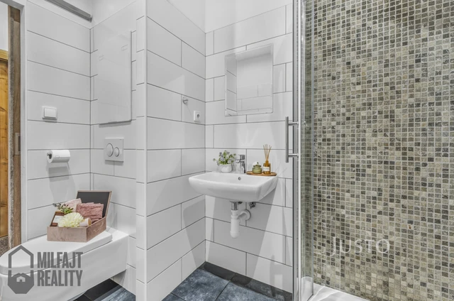 Prodej 2+1 61 m²