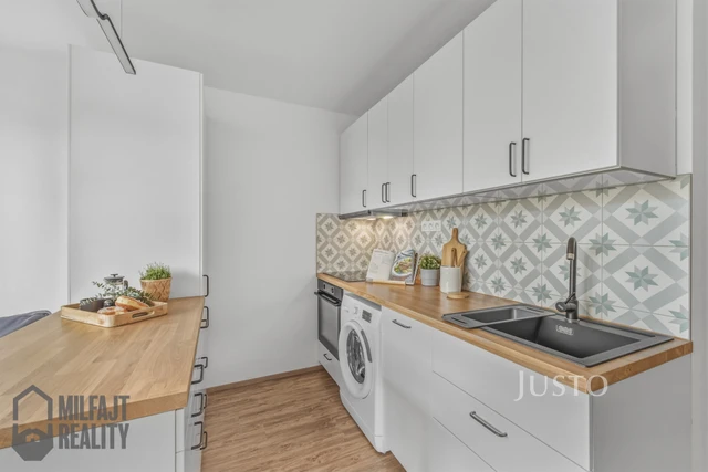 Prodej 2+kk 41 m² + lodžie