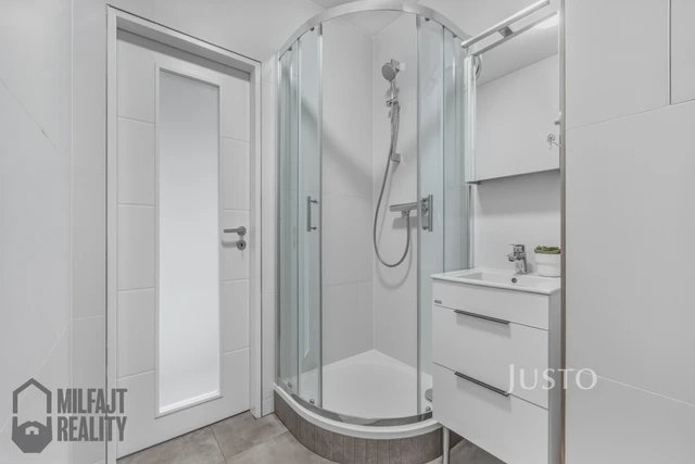 Prodej 2+kk 41 m² + lodžie