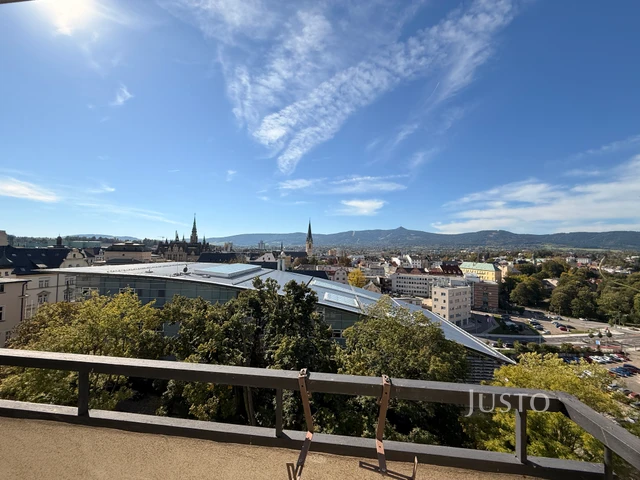 Pronájem 3+1 67 m² + balkón