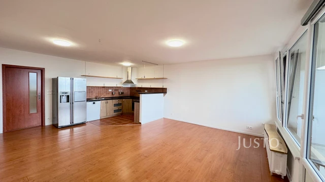 Pronájem 3+kk 67 m² + lodžie 9 m²