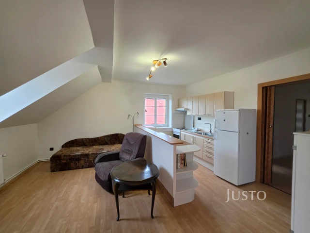 Pronájem 2+kk 61 m²