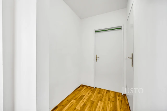 Prodej 1+1 56 m² + zahrada 430 m² + parkování