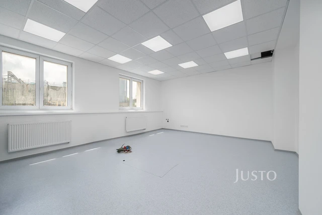 Pronájem kanceláří 30 m²