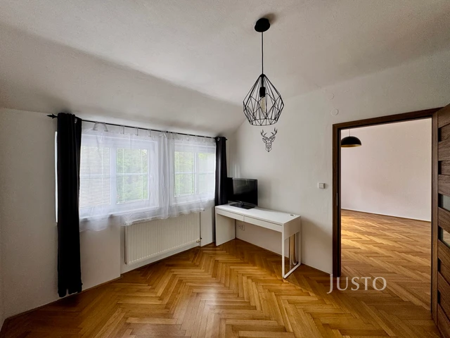 Pronájem 2+1 45 m² + parkování