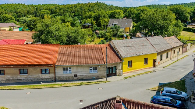 Prodej rodinného domu 80 m² s pozemkem 143 m²