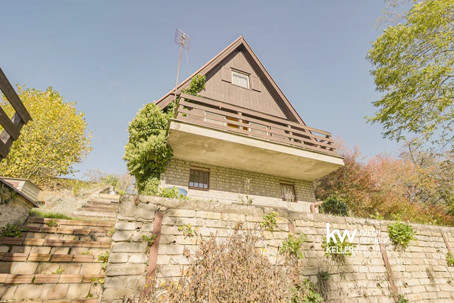 Prodej chaty 57 m² s pozemkem 431 m² + balkón