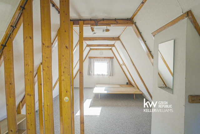 Prodej chaty 57 m² s pozemkem 431 m² + balkón