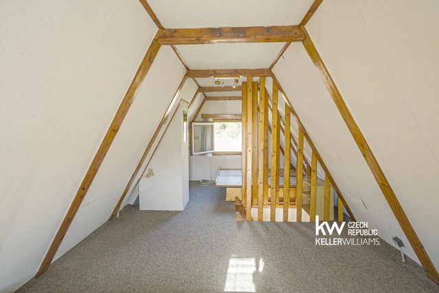 Prodej chaty 57 m² s pozemkem 431 m² + balkón
