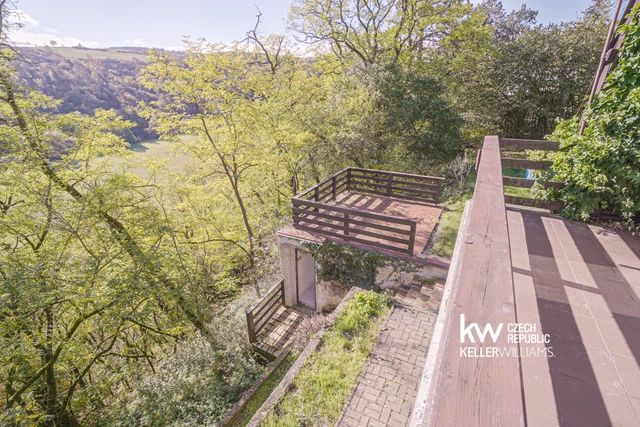Prodej chaty 57 m² s pozemkem 431 m² + balkón
