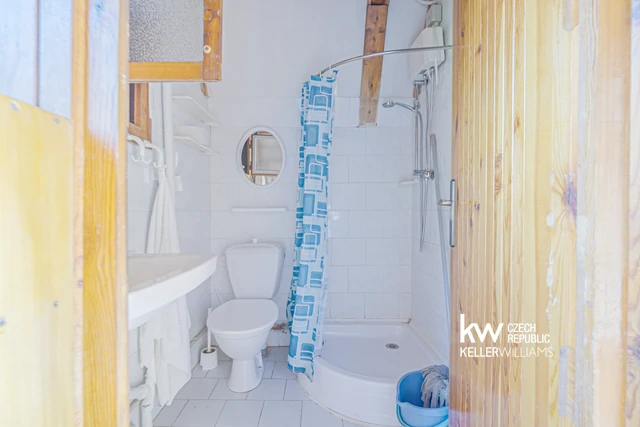 Prodej chaty 57 m² s pozemkem 431 m² + balkón