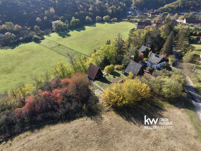 Prodej chaty 57 m² s pozemkem 431 m² + balkón