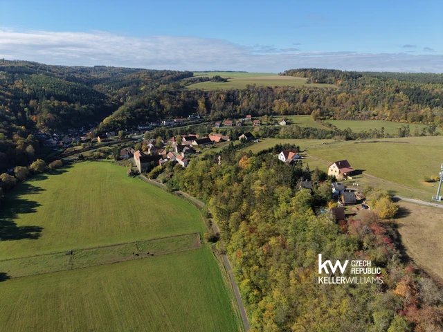 Prodej chaty 57 m² s pozemkem 431 m² + balkón