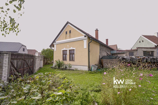 Prodej rodinného domu 2+1, 85 m², pozemek 817 m² – Hradištko u Kerska