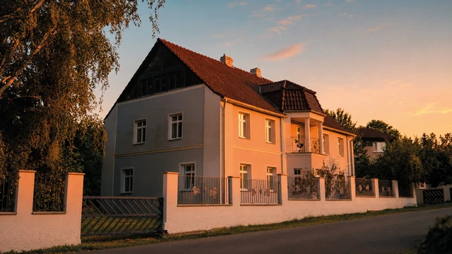 Prodej vily 343 m² s pozemkem 1 283 m²