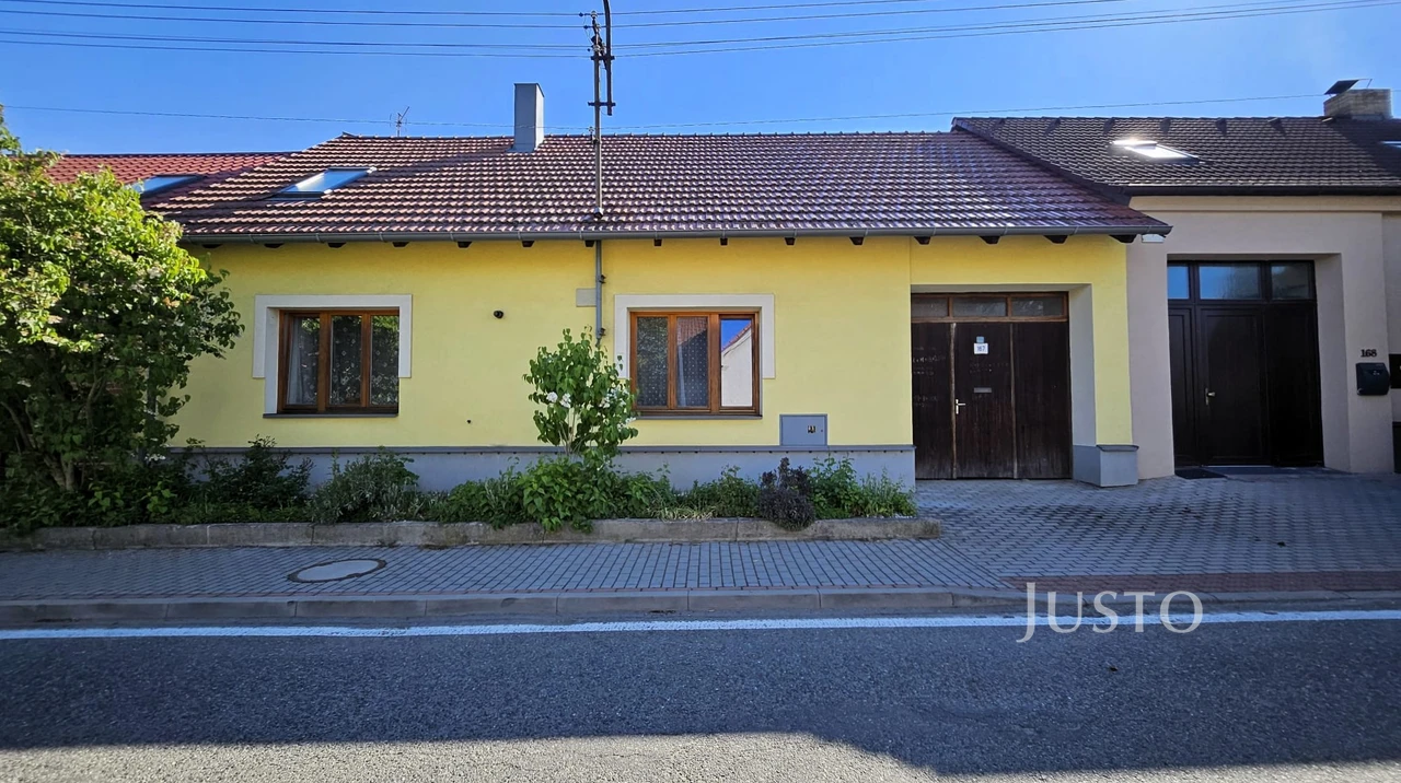 Prodej rodinného domu 156 m² s pozemkem 443 m²