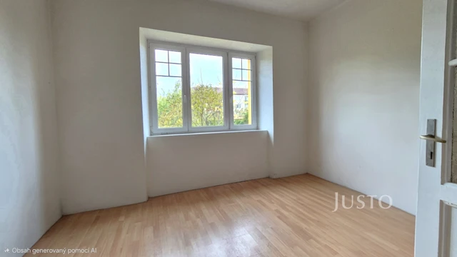 Prodej vícegeneračního domu 454 m² s pozemkem 1145 m² + balkón