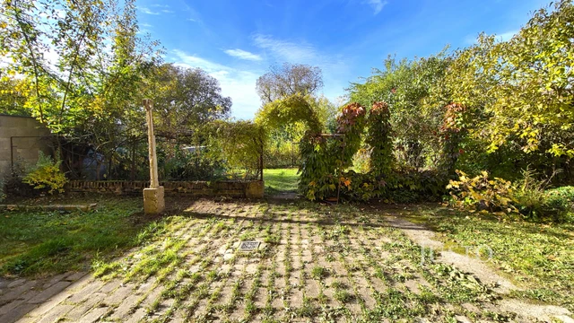 Prodej vícegeneračního domu 454 m² s pozemkem 1145 m² + balkón